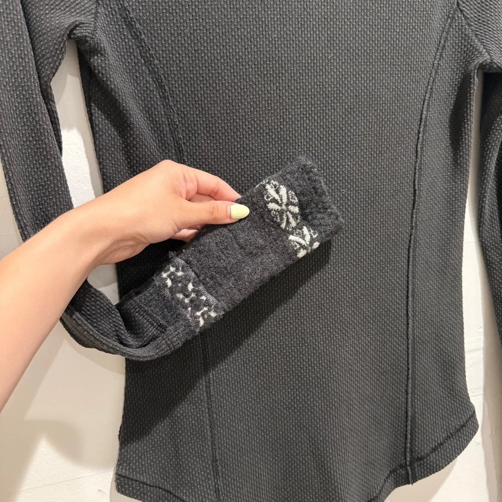 Free People Black Waffle Knit Thermal Top Size‎ Small